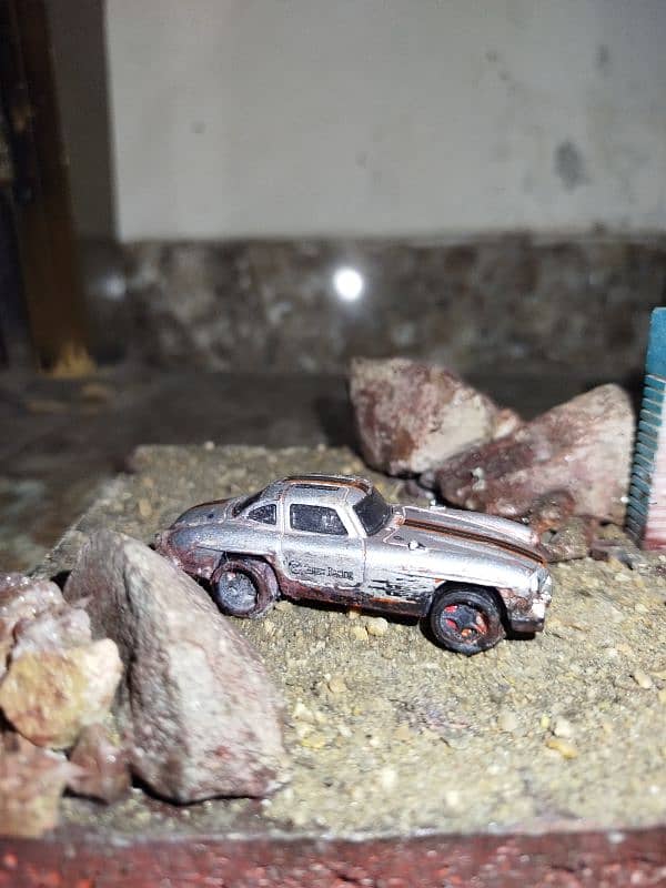 Metal car Diorama 2