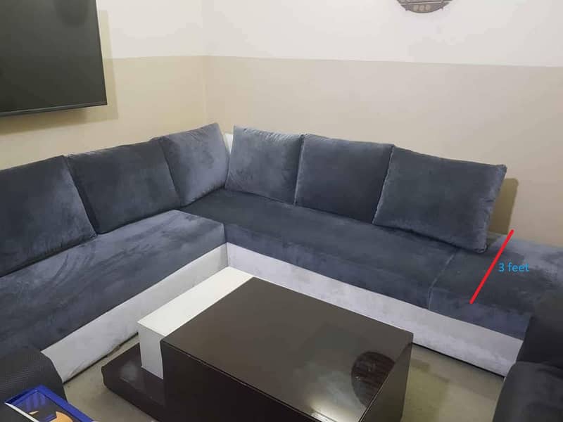 Two piece 9 seater corner sofa in gray/white color 3