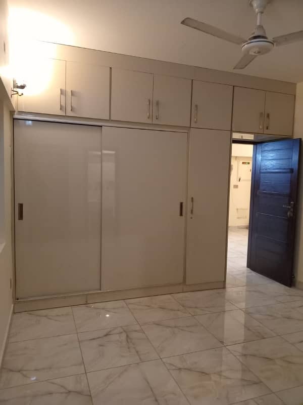 Al Minal Tower 2 bed drawing dining Appartment For Rent Block 3a Jauhar 9