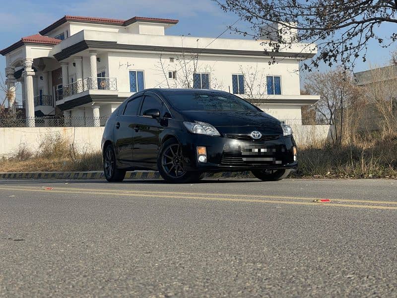 Toyota Prius 2010 G 1.8 Touring Full option 3