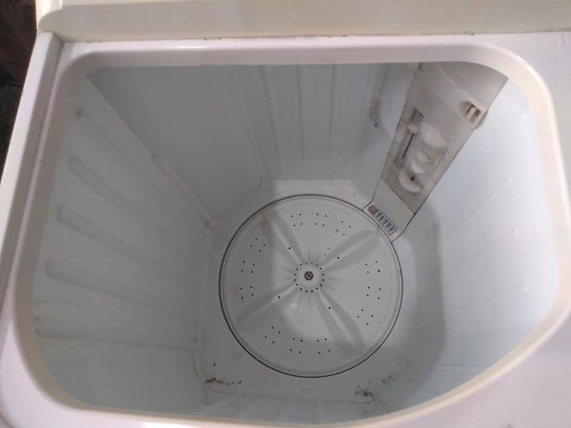 Haier washing machine Semiautomatic capacity 8kg 4