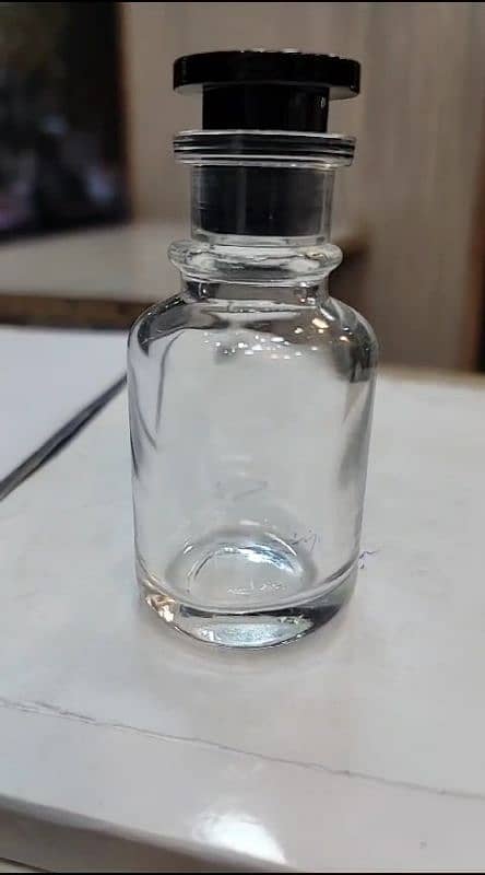 Empty Perfume Glass Bottle and Spray Pump 9