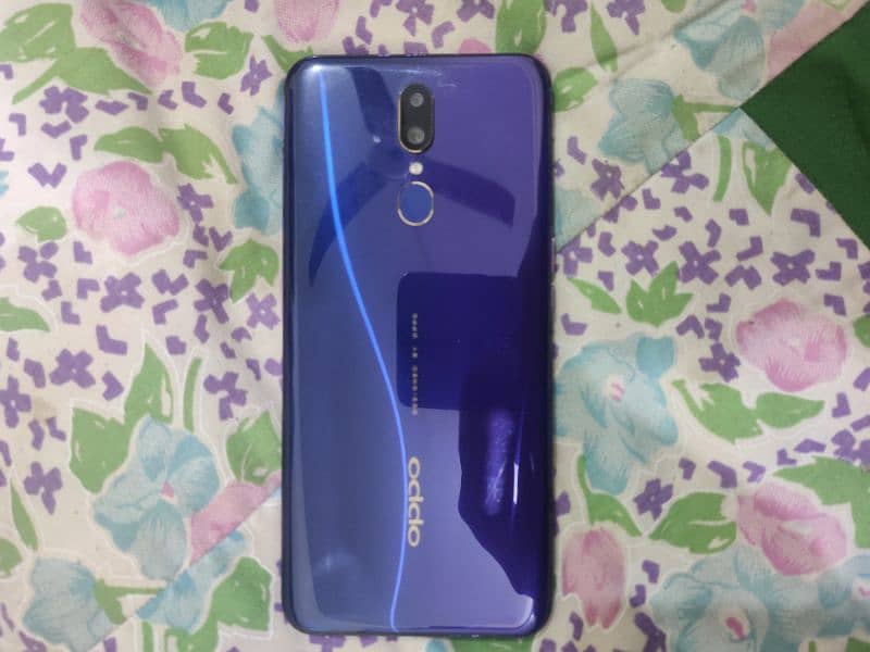 Oppo F11 0