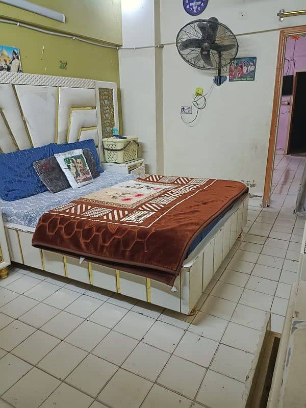 (Urgent sale) 3 Bad D/D with attached bathroom in garden West . 6