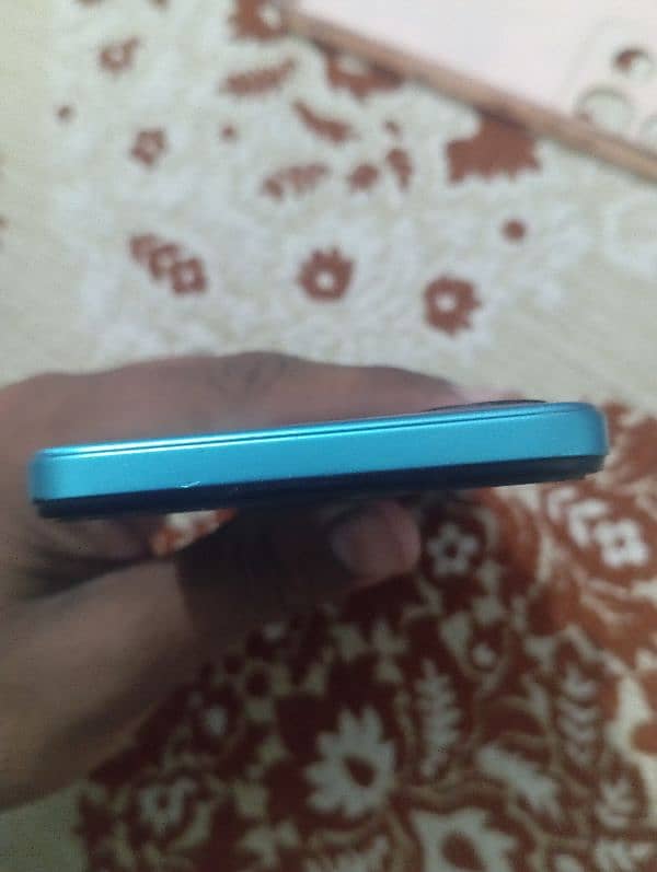 Tecno Spark Go 2023 4/64 with box exchange possible with good storage 4