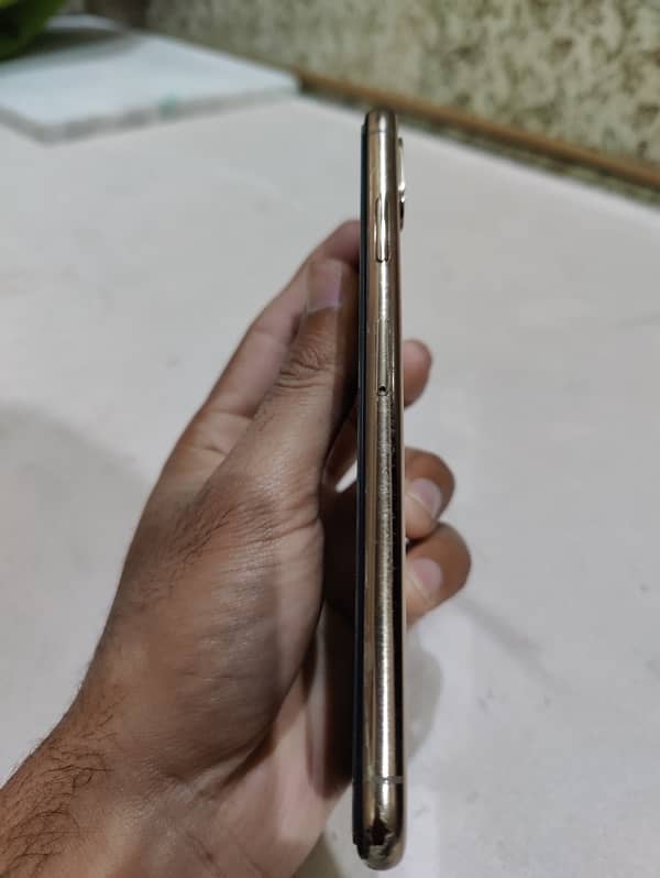 Iphone XS Max  256GB  PTA Approved 2