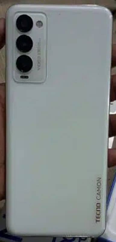 Tecno Camon 18P 0