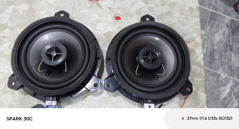 Original Toyota Japan Grandy speakers 4