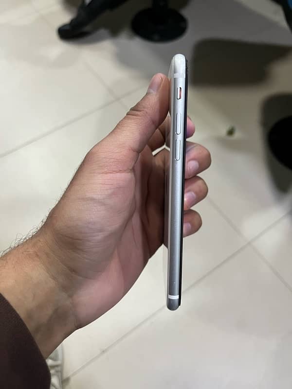 iphone se 2020 factory unlock 4
