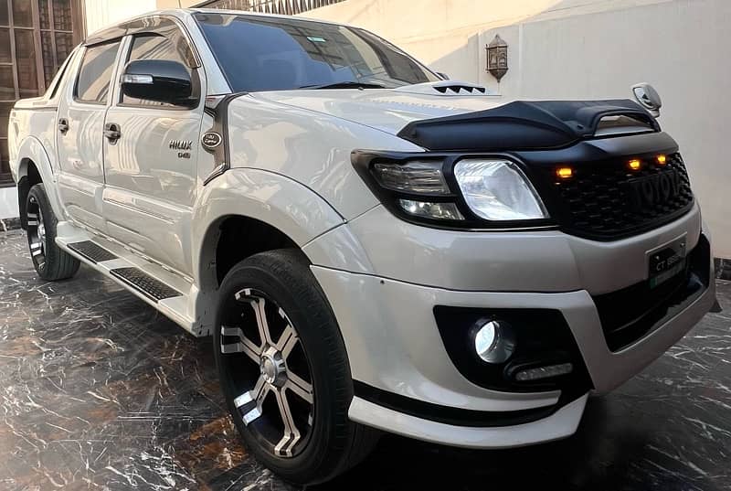 Toyota Hilux 2012 10