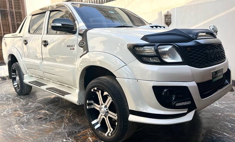 Toyota Hilux 2012 17