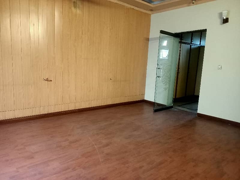 UPPER PORTION FOR RENT 8