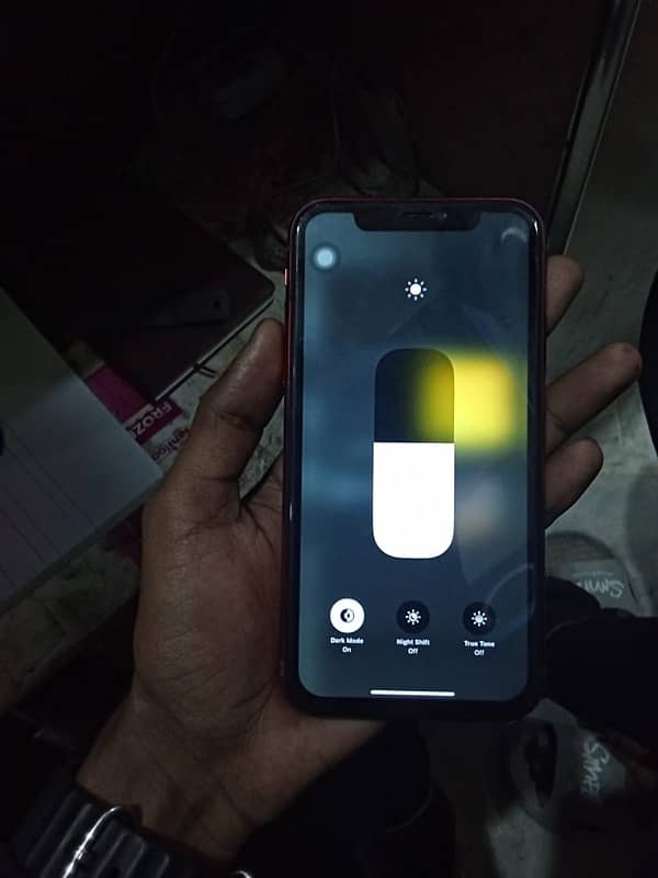 factory lock iPhone 11  factory with box and charger 2