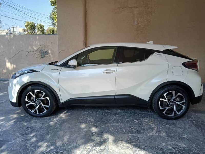 Toyota C-HR 2017 3