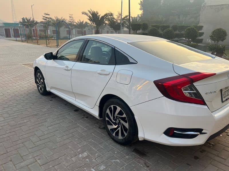 Honda Civic Oriel 2019 7