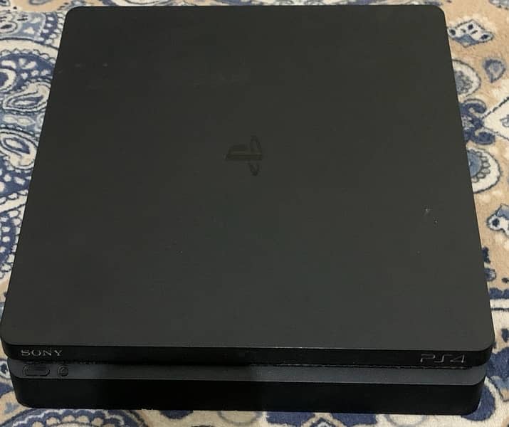 SONY PLAYSTATION4 SLIM 1