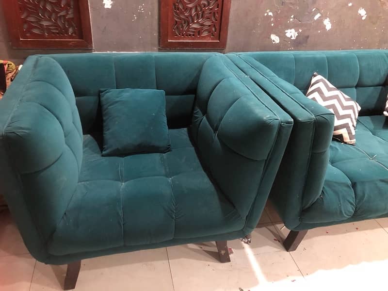 7 seater sofa set for sale!! Urgently 9