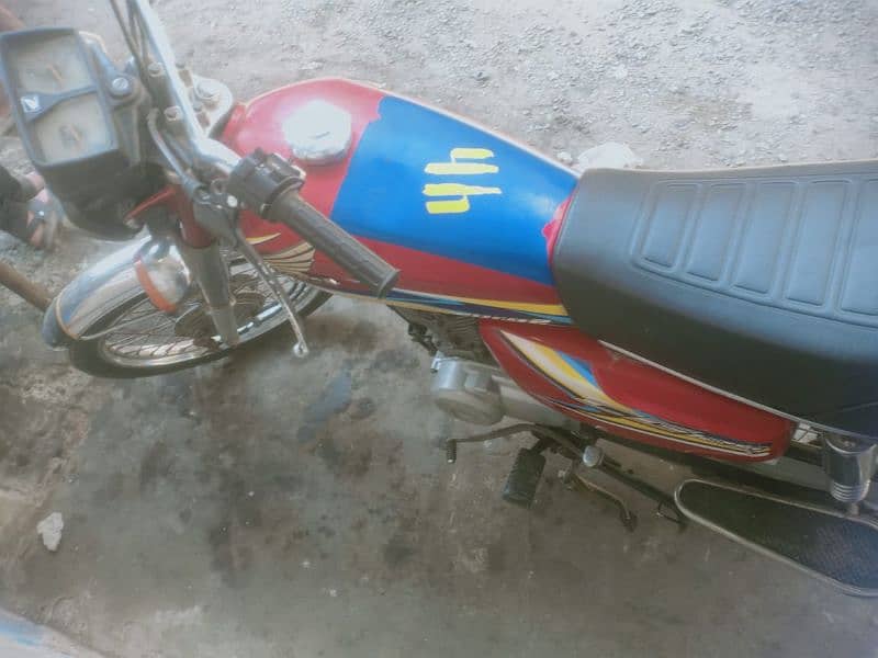 Honda 125 Genuine Condition 5