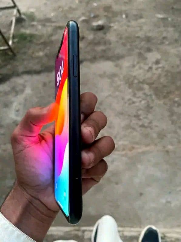 iPhone XR 2