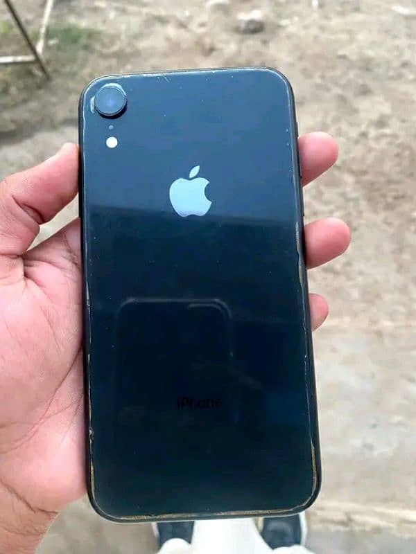 iPhone XR 6