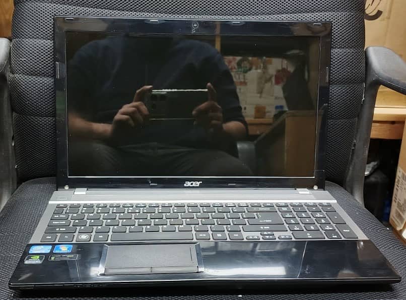 Laptop Acer V3-571G 15" 1