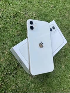 iPhone 11 white 64 gb PTA approved with box