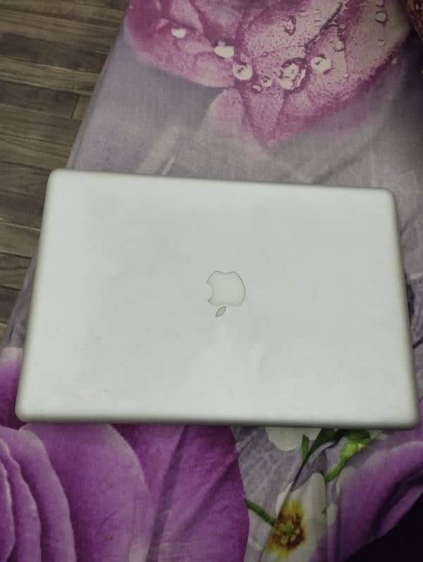 MacBook Pro 2010 8GB 256 GB ssd 3