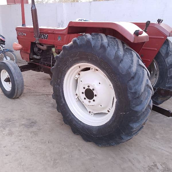 FIAT 640 Tractor 9