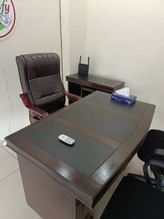 Just like New Office Furniture set for Sale