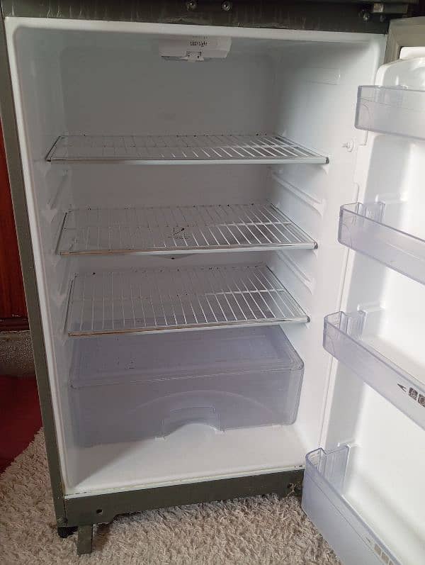 Dawlance Refrigerator For sale 3