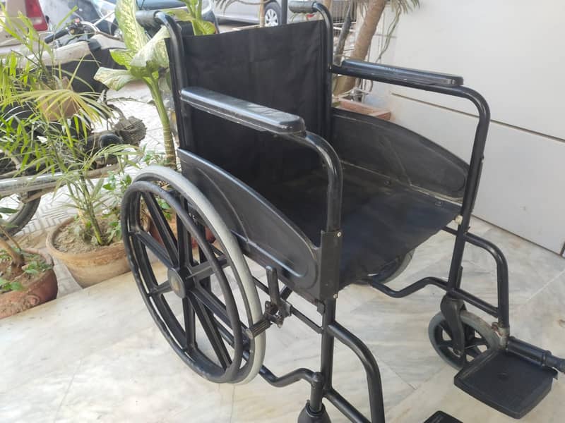 Wheel Chair in cheap price, Read Wheelchair Ad, foldable, 03022669119 4