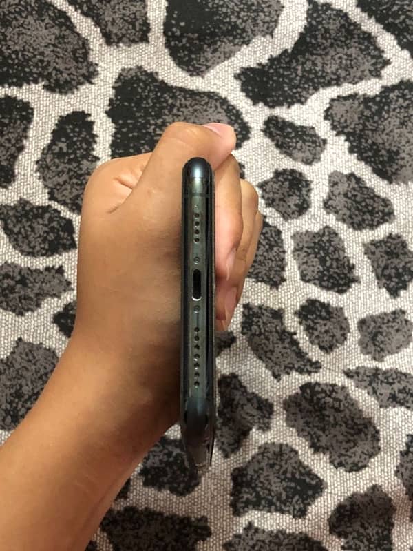 iphone 11 pro max 256 gb pta 4