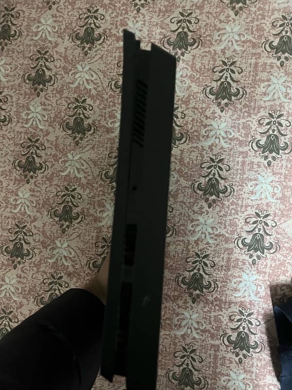 PS4 Slim 1 tb 0