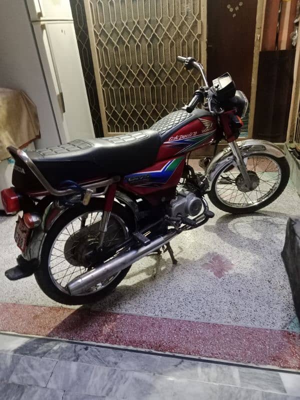 Honda 70 cc 2014 modal for sale saaf condishin 0