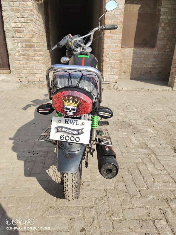 HONDA 125 MODEL 17 ALL OKAY GOLDEN NAMBER HAI 6000 2