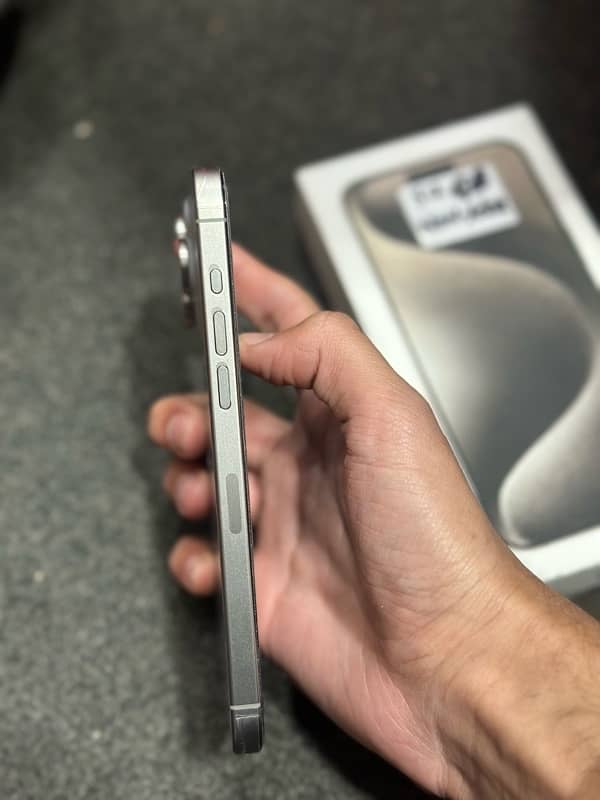 iphone 15pro max 512GB 3