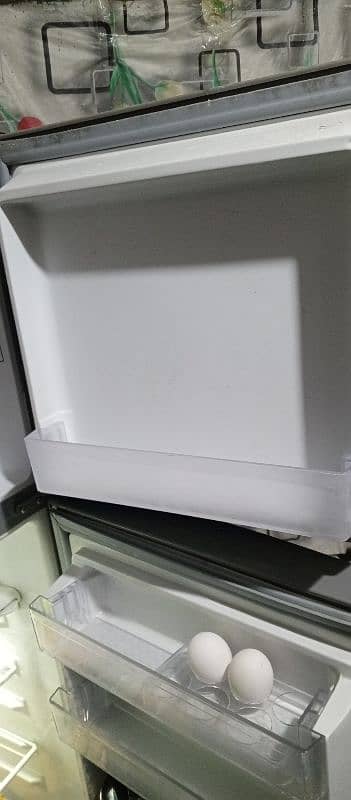 2 doors Dawlance refrigerator urgent for sale 7