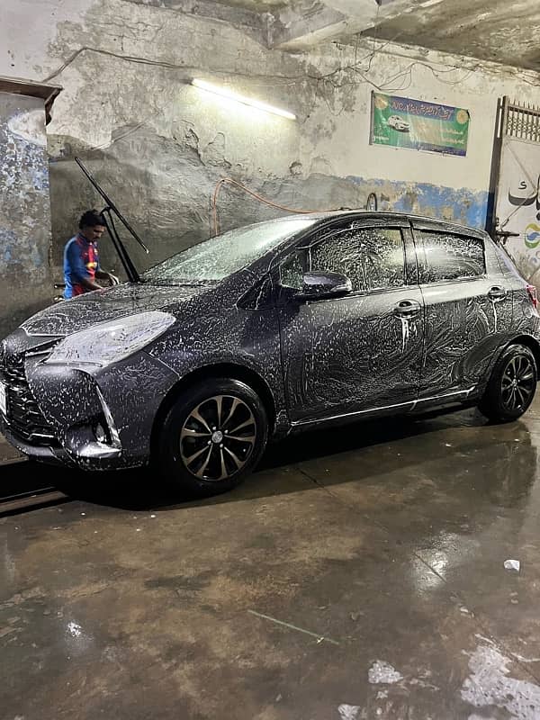 Toyota Vitz 2017 5