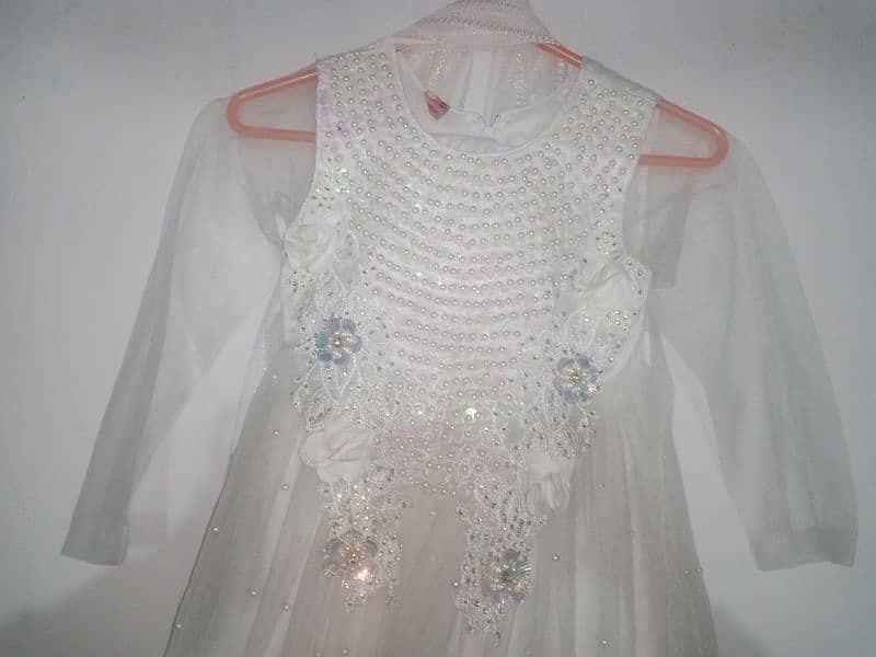 White Dress for 12-Year-Old Girl – Good Condition 1