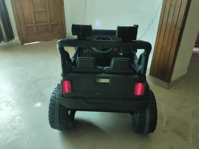 FORD jeep charging 4