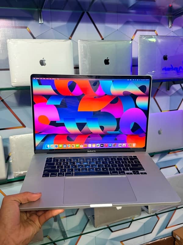 Macbook pro 2019 16inch core i7 32Gb Ram 512Gb 4Gb Graphics Laptop 5