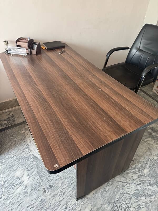 office table For sale 2