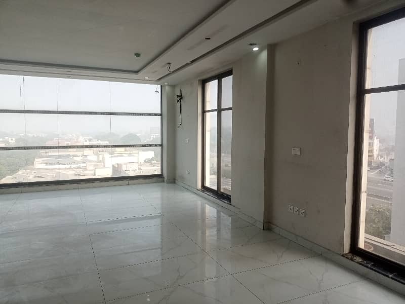 04 MARLA COMMERCIAL 4TH FLOOR WITH LIFT AVAILABLE 19