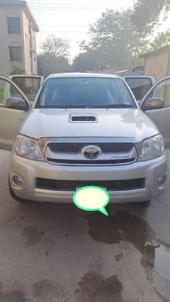 Toyota Hilux 2007 4X2 urgent Sale 03219425635