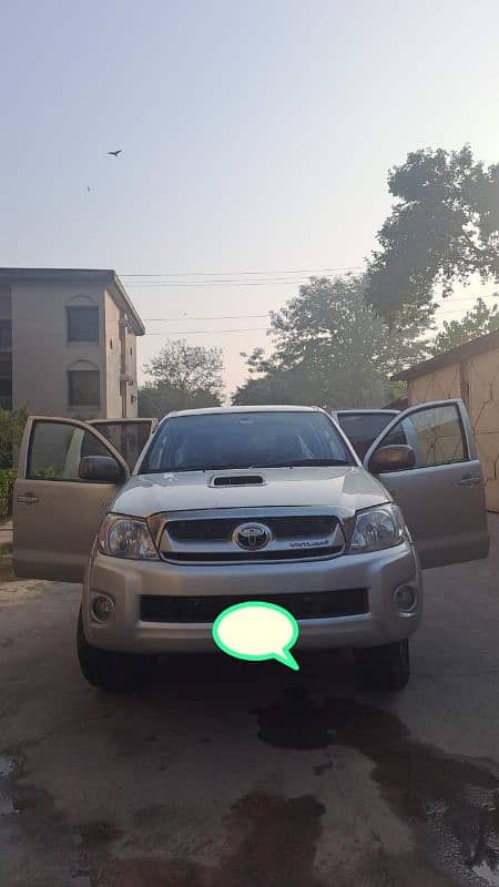 Toyota Hilux 2007 4X2 urgent Sale 03219425635 1