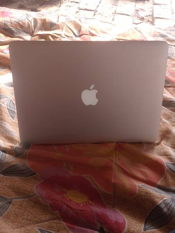 macbook air 13 inch , mid 2011 1