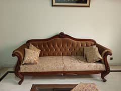 7 seater sofa chinyoti+ table