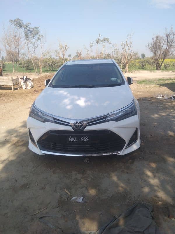 Toyota Altis Grande 2017 3