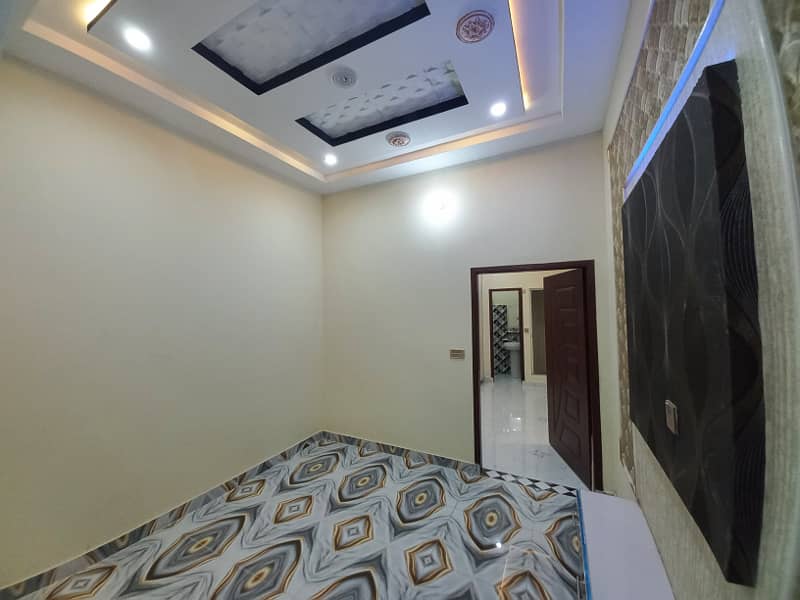 2.5 Marla Triple Storey House For Sale 16