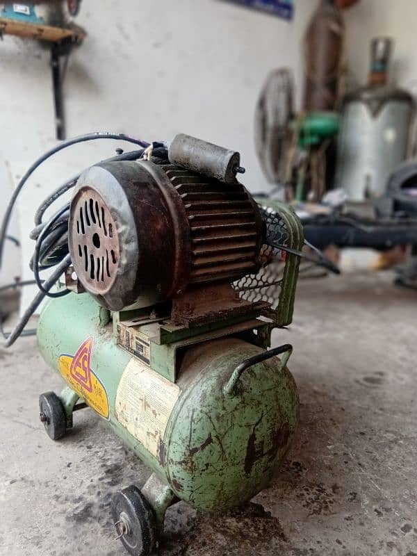 Air Compressor 28 ltr 2